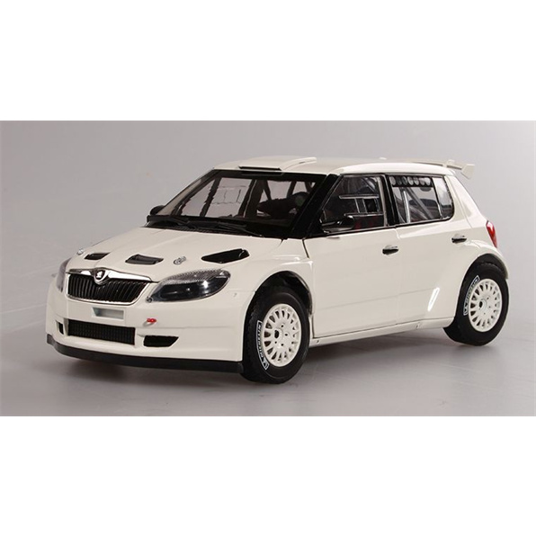 Skoda Fabia II FL S2000 (2010) White/Gravel Wheels