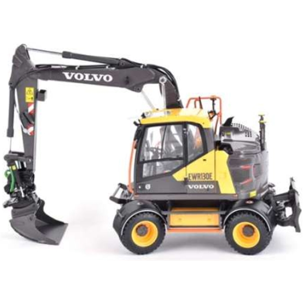 Volvo EWR 130E Wheeled Excavator Nokian Ground Kare w/Steelwrist Tiltrotator