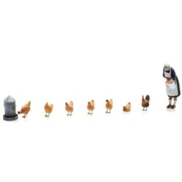 Farmer's Wife with Chickens ready 1:87