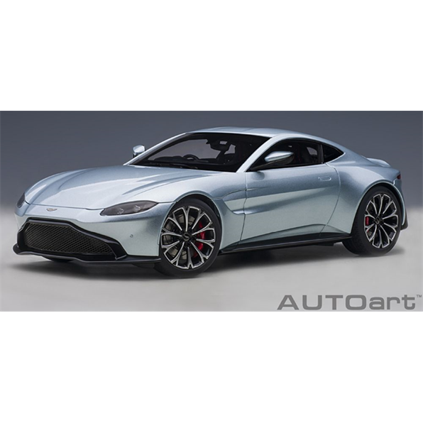 Aston Martin Vantage 2019 Skyfall Silver