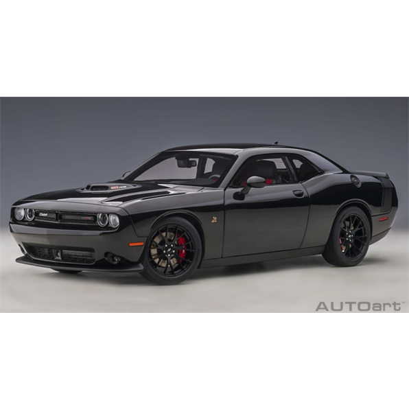 Dodge Challenger 392 Hemi Scat Pack Shaker 2018 Pitch Black