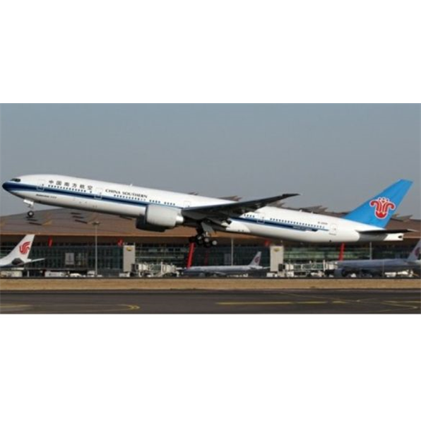 Boeing B777-300ER China Southern B-20CK with Stand