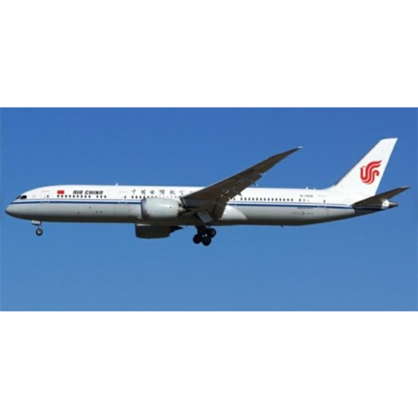 Boeing 787-9 Dreamliner Air China B-7898 with Stand