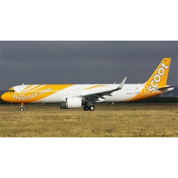 Airbus A321NEO Scoot 9V-TCA with Stand