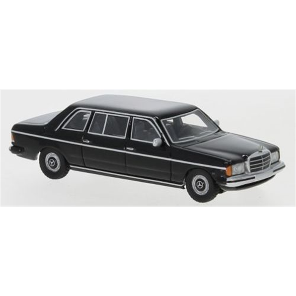 Mercedes V123 Limousine Langversion schwar