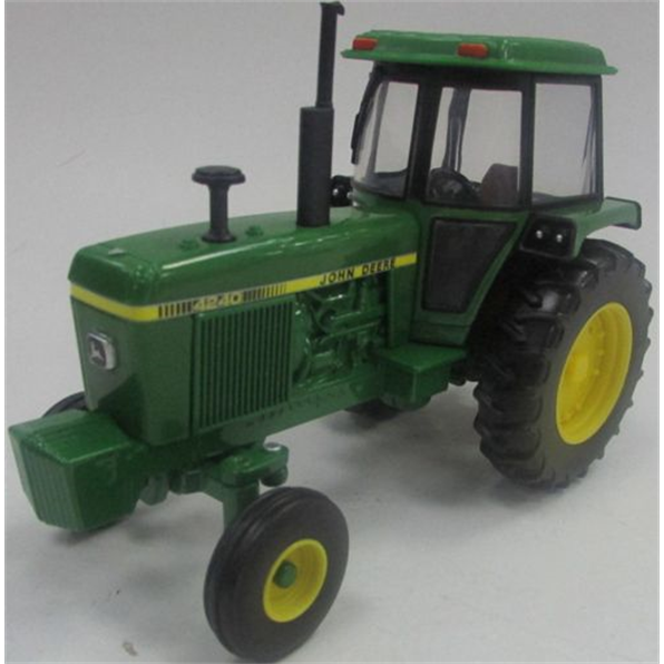 John Deere 4240