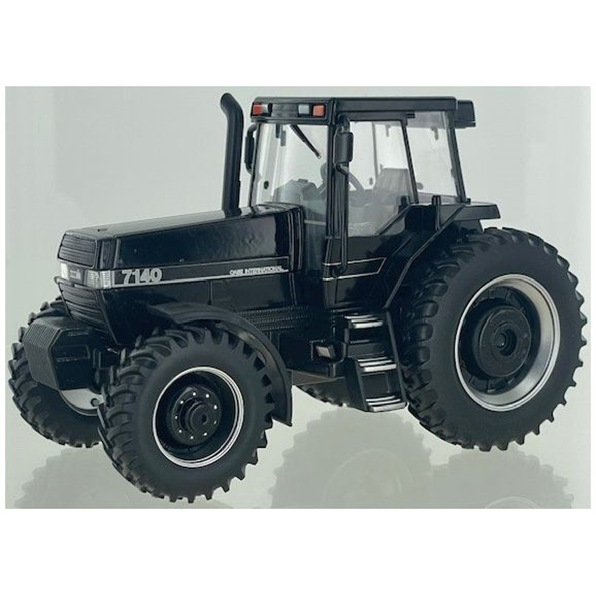 Case IH Magnum 7140 Black