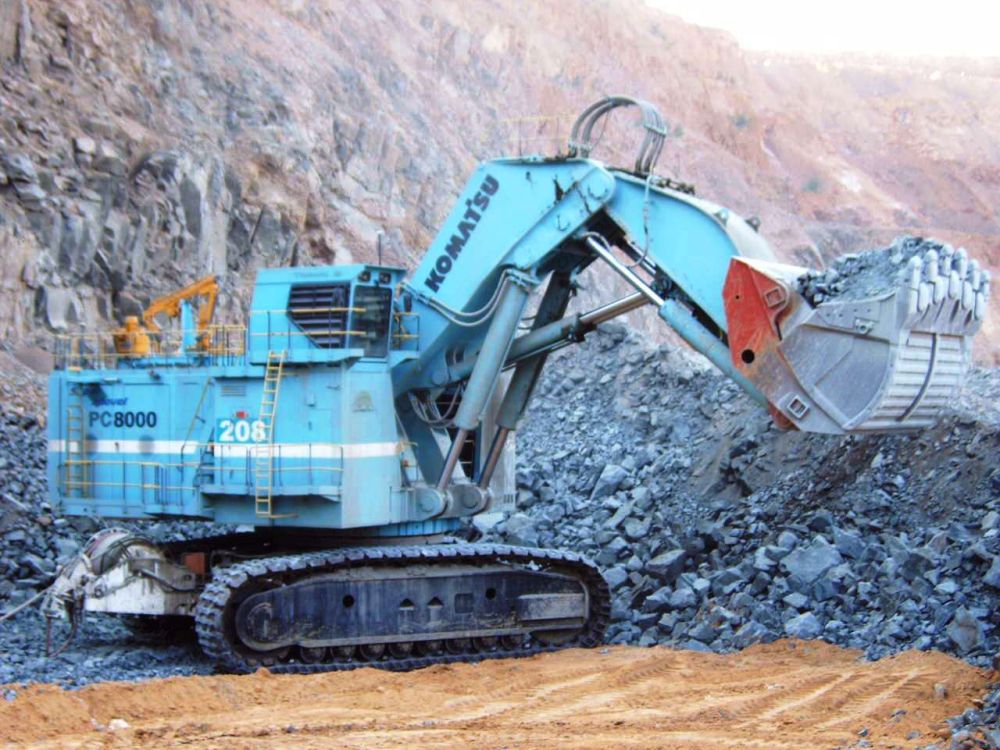 Komatsu Pc8000 6 Excavator C W Shovel Electric Version Blue John Ayrey Die Casts Komatsu Pc8000 6 Excavator C W Shovel Electric Version Blue John Ayrey Die Casts
