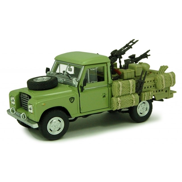 Land Rover S3 109 - Army Gun Truck