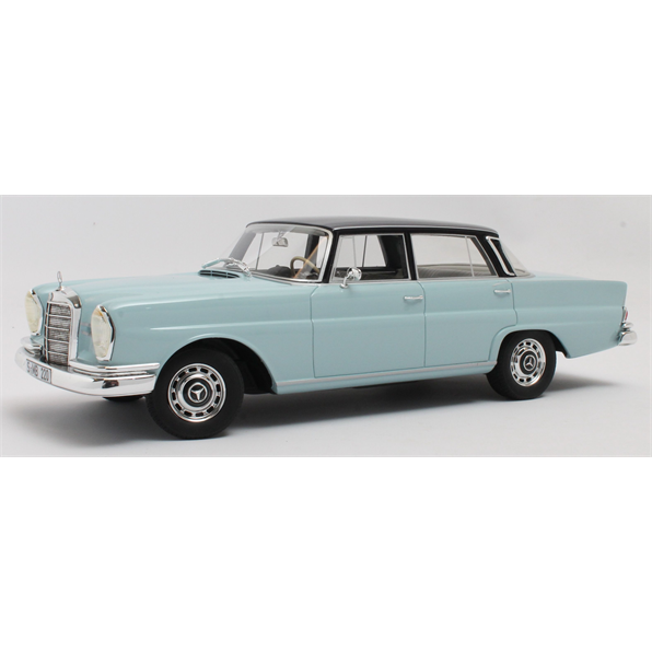 Mercedes Benz 220SE W111 Blue/Dark Blue Roof 59-65