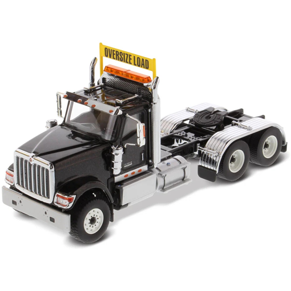 International HX520 Tandem Tractor black