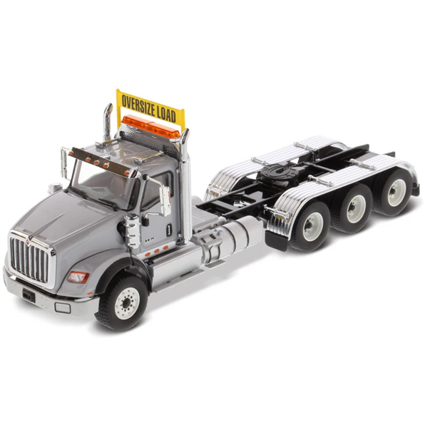 International HX620 Tridem Tractor grey
