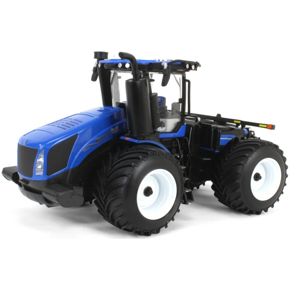 NH T9.700 with LSW?Wheels