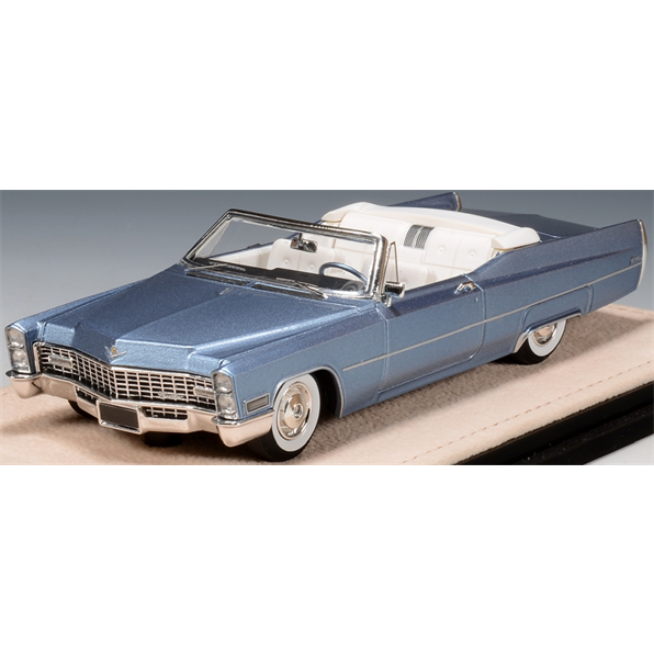 Cadillac de Ville Marina Blue Metallic Convertible Open Roof 1967