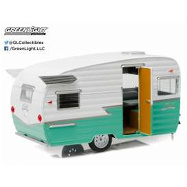 Shasta 15’ Airflyte - White and Turquoise