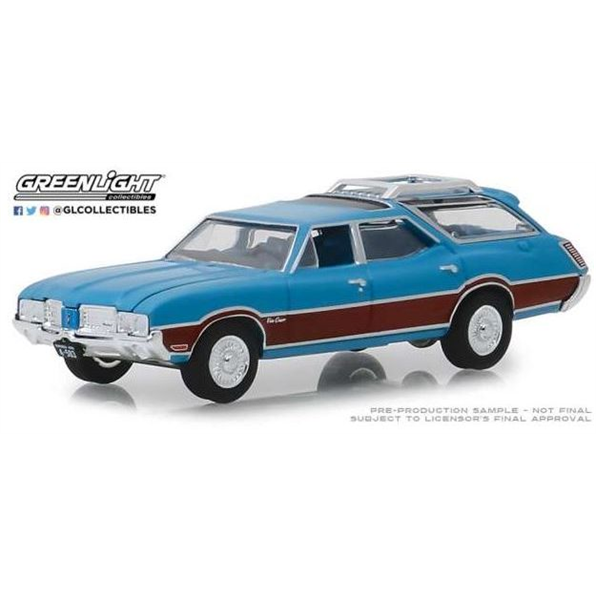 Oldsmobile Vista Cruiser Estate Wagon Seri es 3 viking blue/ wood 1970