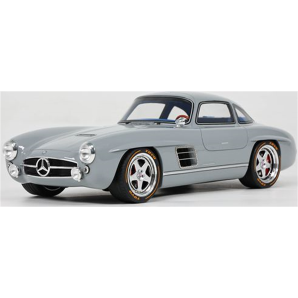 S-KLUB Mercedes Gullwing 2021 Nardo Grey