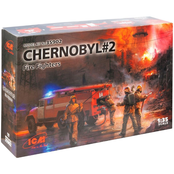 Chernobyl Set #2 Fire Fighters (AC-40-137A Fire Truck, 4 Figures and Diorama Base)