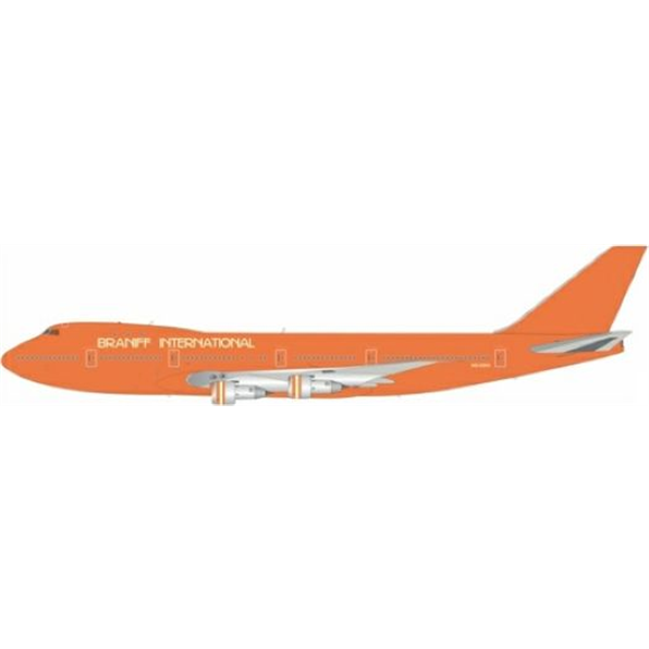 Boeing 747-130 Braniff International Airways N610BN w/Stand