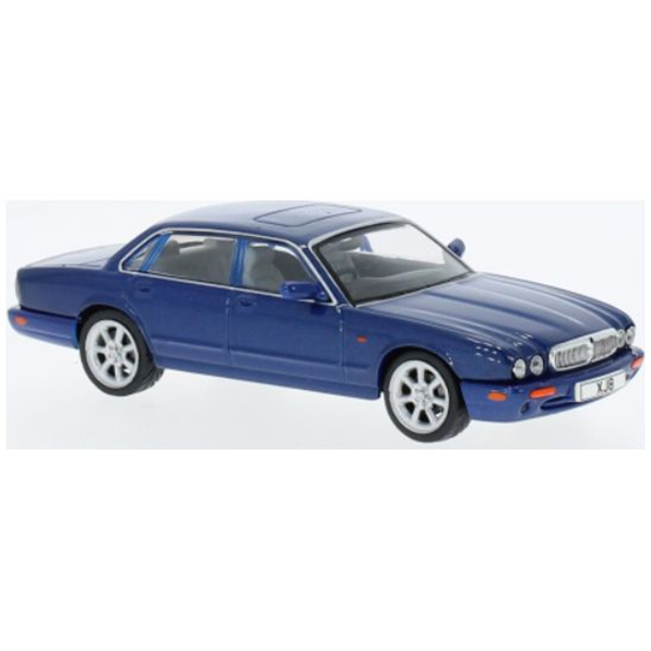 Jaguar XJ8 (X308) Blue Metallic 1998
