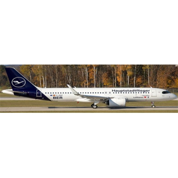 Airbus A320NEO Lufthansa Hauptstadtflieger Livery D-AINZ w/Antenna