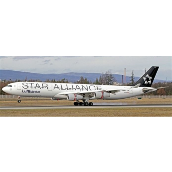 Airbus A340-300 Lufthansa Star Alliance D-AIGN with Antenna