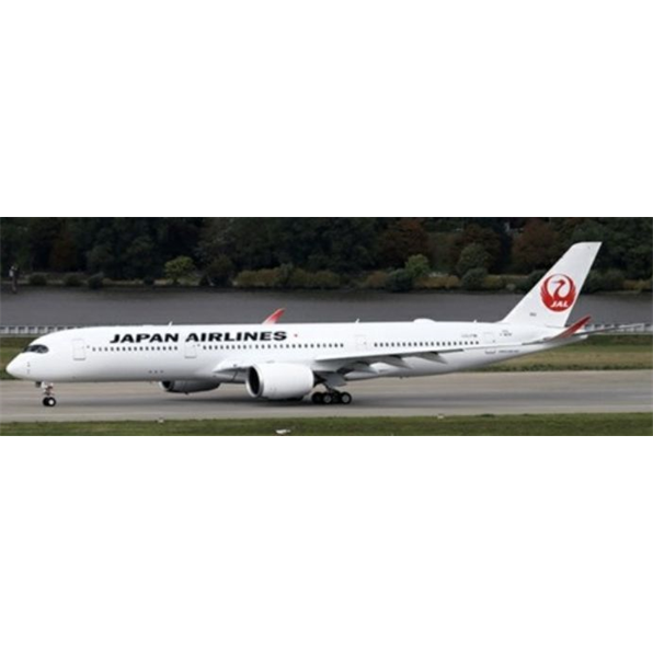 Airbus A350-900XWB Japan Airlines JA04XJ with Antenna