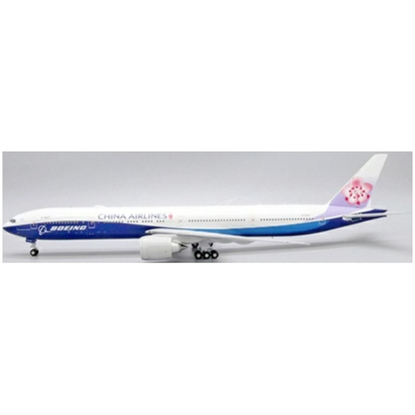 Boeing 777-300ER China Airlines Dreamliner B-18007 w/Stand