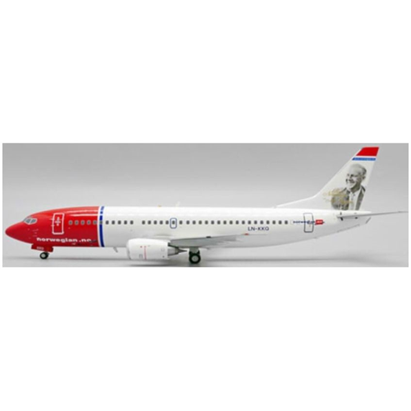 Boeing 737-300 Norwegian Air Shuttle Real Norwegian LN-KKQ w/Stand