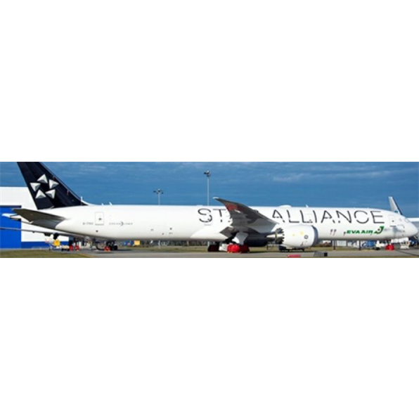 Boeing 787-10 Dreamliner EVA Air Star Alliance Livery B-17812 w/Stand