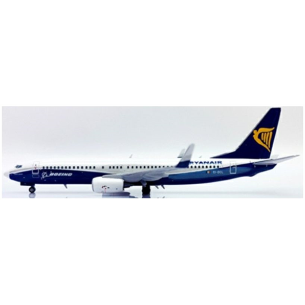 Boeing 737-800 Dreamliner Ryanair White Nose EI-DCL w/Antenna