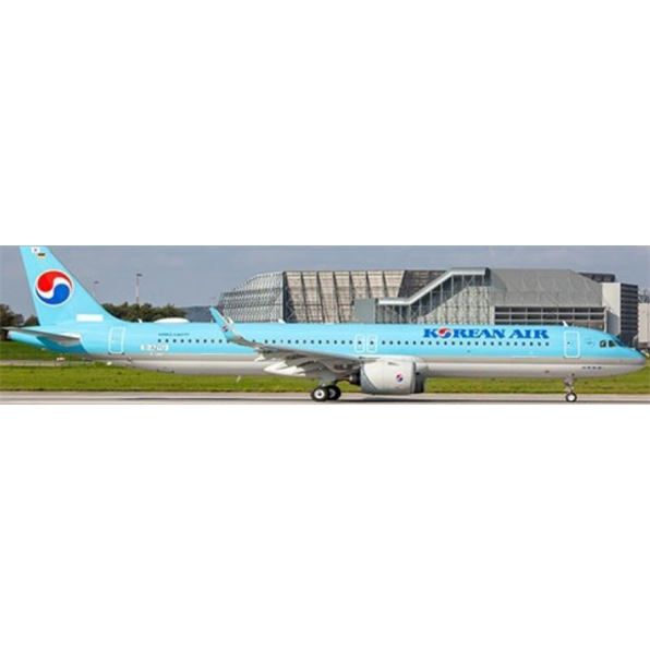 Airbus A321NEO Korean Air HL8505 w/Antenna