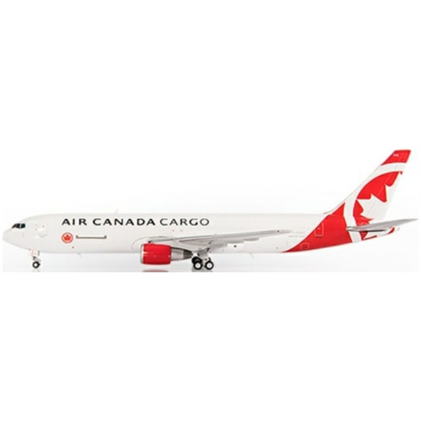 Boeing 767-300ER(BDSF) Air Canada Cargo C-GDUZ w/Antenna