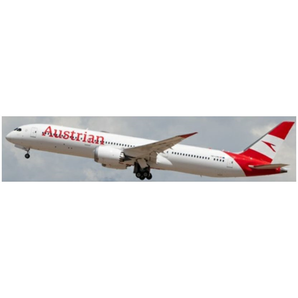 Boeing 787-9 Dreamliner Austrian Airlines OE-LPM w/Antenna