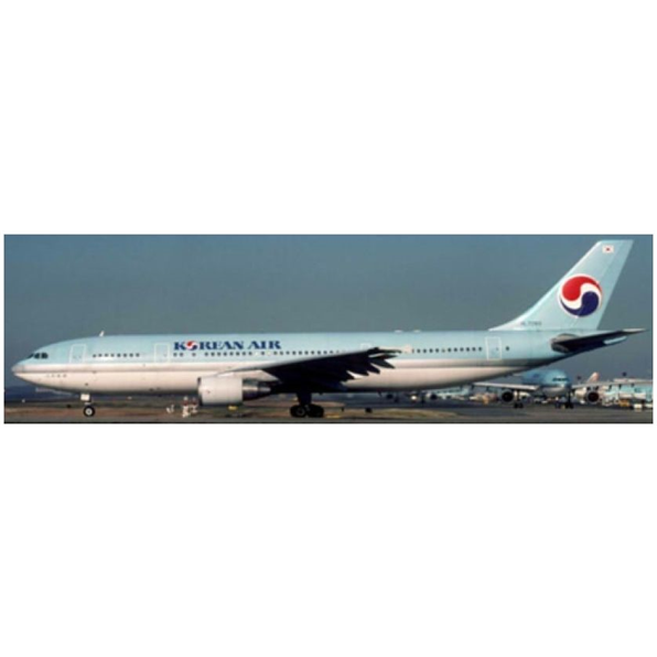 Airbus A300-600R Korean Air HL7280 w/Antenna