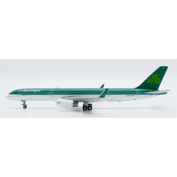 Boeing 757-200 Aer Lingus EI-CJX w/Antenna