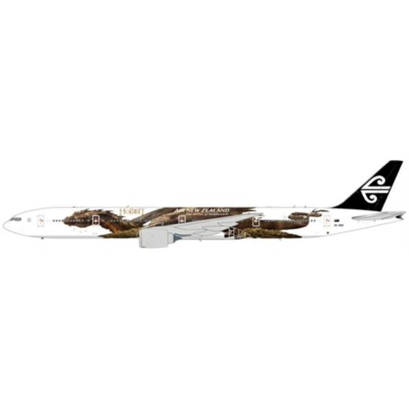 Boeing 777-300ER Air New Zealand Desolation of Smaug ZK-OKO w/Antenna