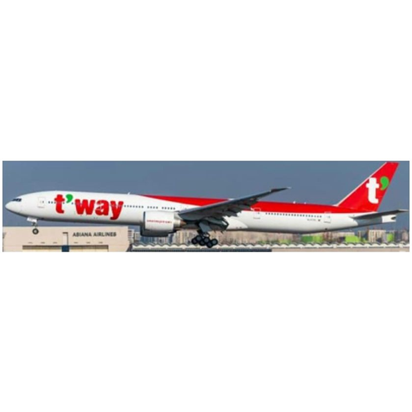 Boeing 777-300ER T'Way Air HL8706 w/Antenna