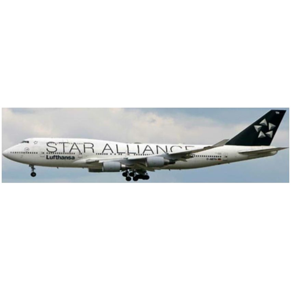 Boeing 747-400 Lufthansa Star Alliance D-ABTH w/Antenna