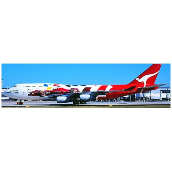 Boeing 747-400 Qantas Formula 1 VH-OJC w/Antenna