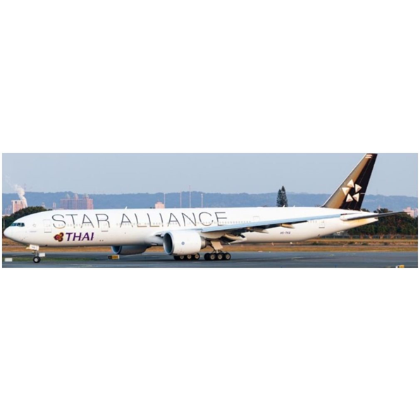 Boeing 777-300ER Thai Airways Star Alliance HS-TKQ w/Antenna