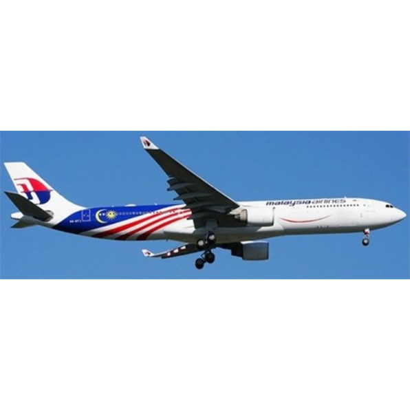 Airbus A330-300 Malaysia Airlines Negaraku Livery 9M-MTJ with Antenna