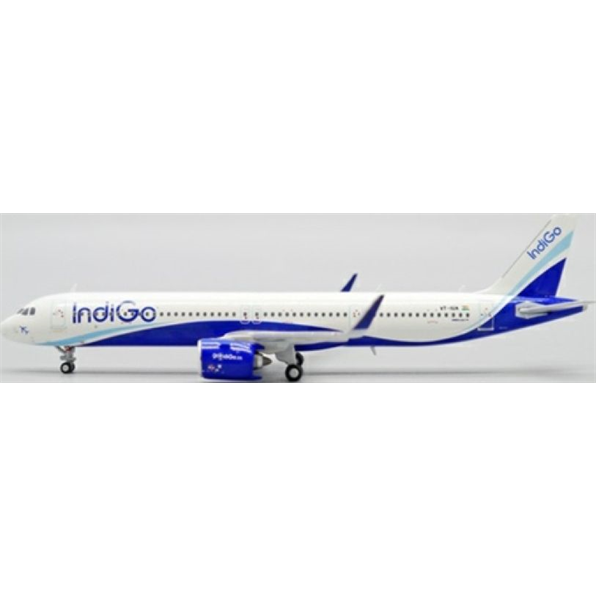 Airbus A321NEO Indigo VT-IUA w/Antenna