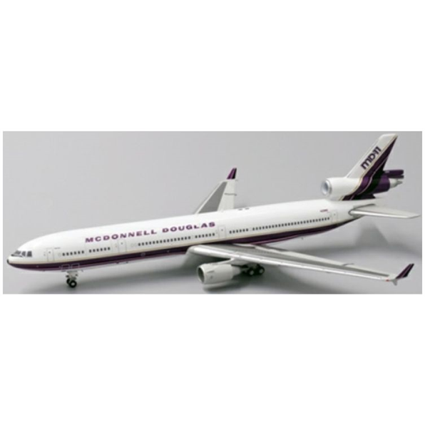 McDonnell Douglas MD-11 House Colour N211MD w/Antenna