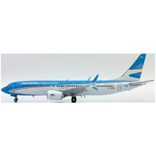 Boeing 737 MAX 8 Aerolineas Argentinas LV-GVD w/Antenna