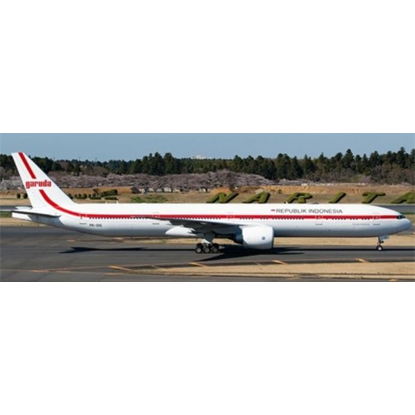 Boeing 777-300(ER) Garuda Indonesia Republik Indonesia Flap Down PK-GIG