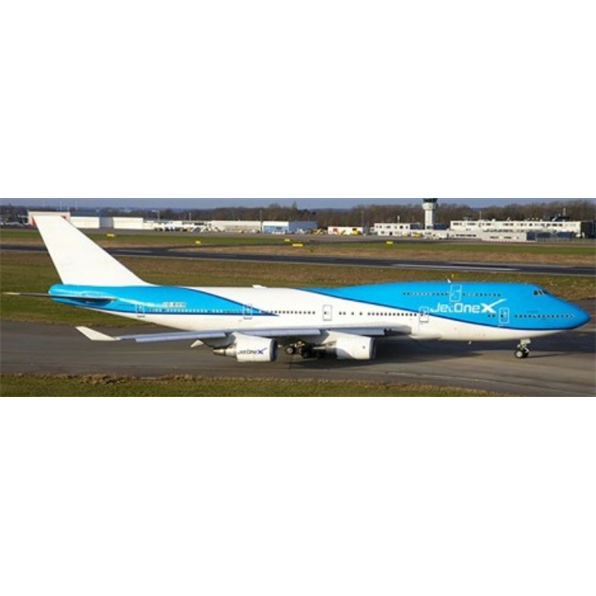 Boeing 747-400 Jetonex Flap Down VQ-BWM w/Antenna