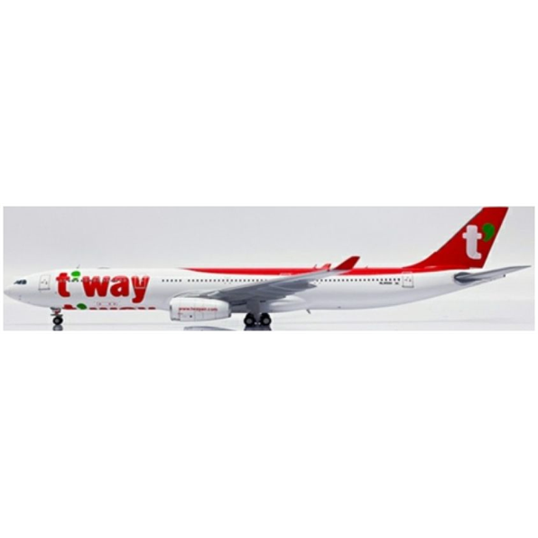 Airbus A330-300 T'Way Air HL8500 w/Antenna