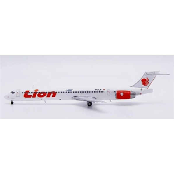 McDonnell Douglas MD-90 Lion Air PK-LIP w/Antenna