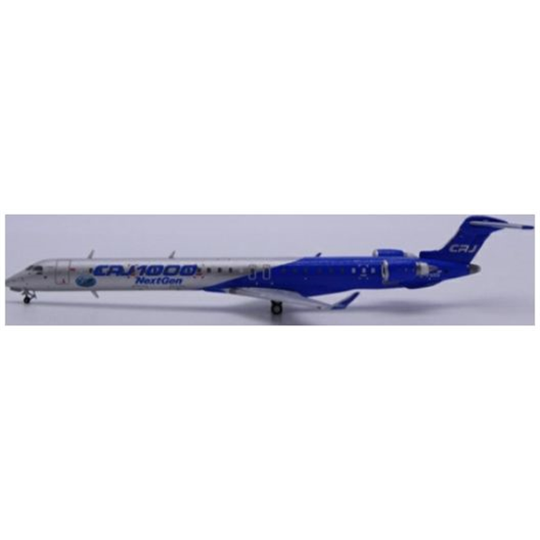 Bombardier CRJ-1000ER House Colour Nextgen C-FNXG w/Antenna